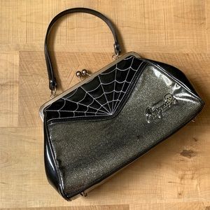 Retro RARE Sourpuss webbed purse 🕷️